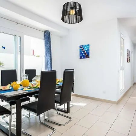 Playa De Fanabe Sleeps 8 With Pool Air Con And Wifi Villa Costa Adeje (Tenerife)